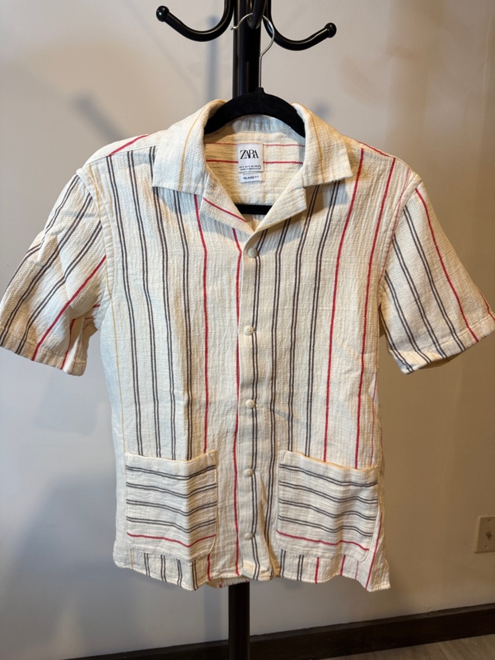 ‼️SOLD‼️ZARA Cream Short-Sleeve Button-Up Shirt with Black and Red Stripes
